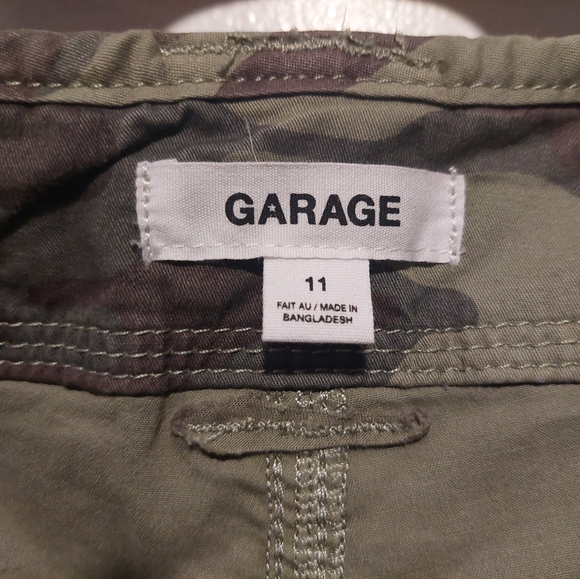 GARAGE Low-Rise Cargo Pants - Picture 5 of 7